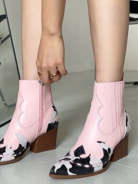 Cape Robbin Janesa Animal Print Western Ankle Boots In Pink